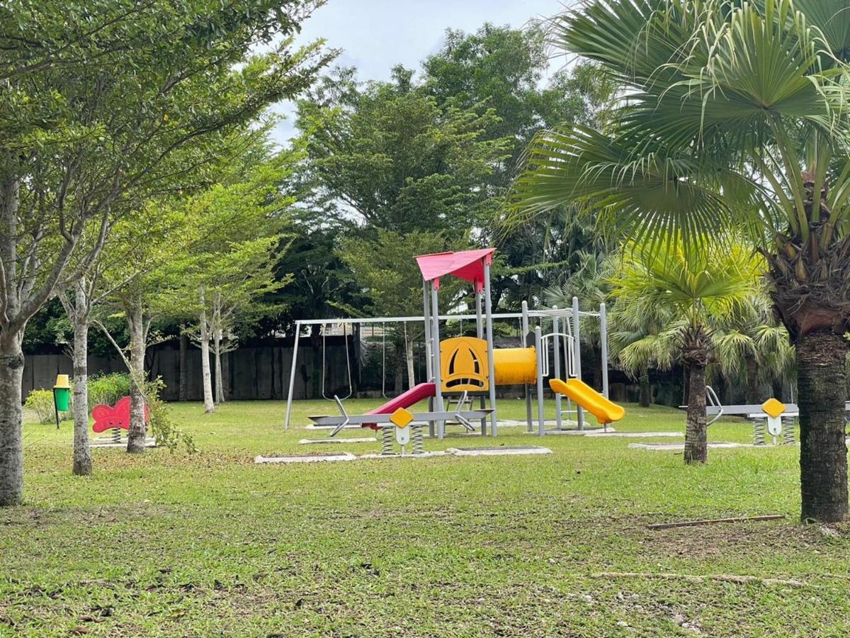 Rumah Puteh Homestay Ipoh Bagian luar foto